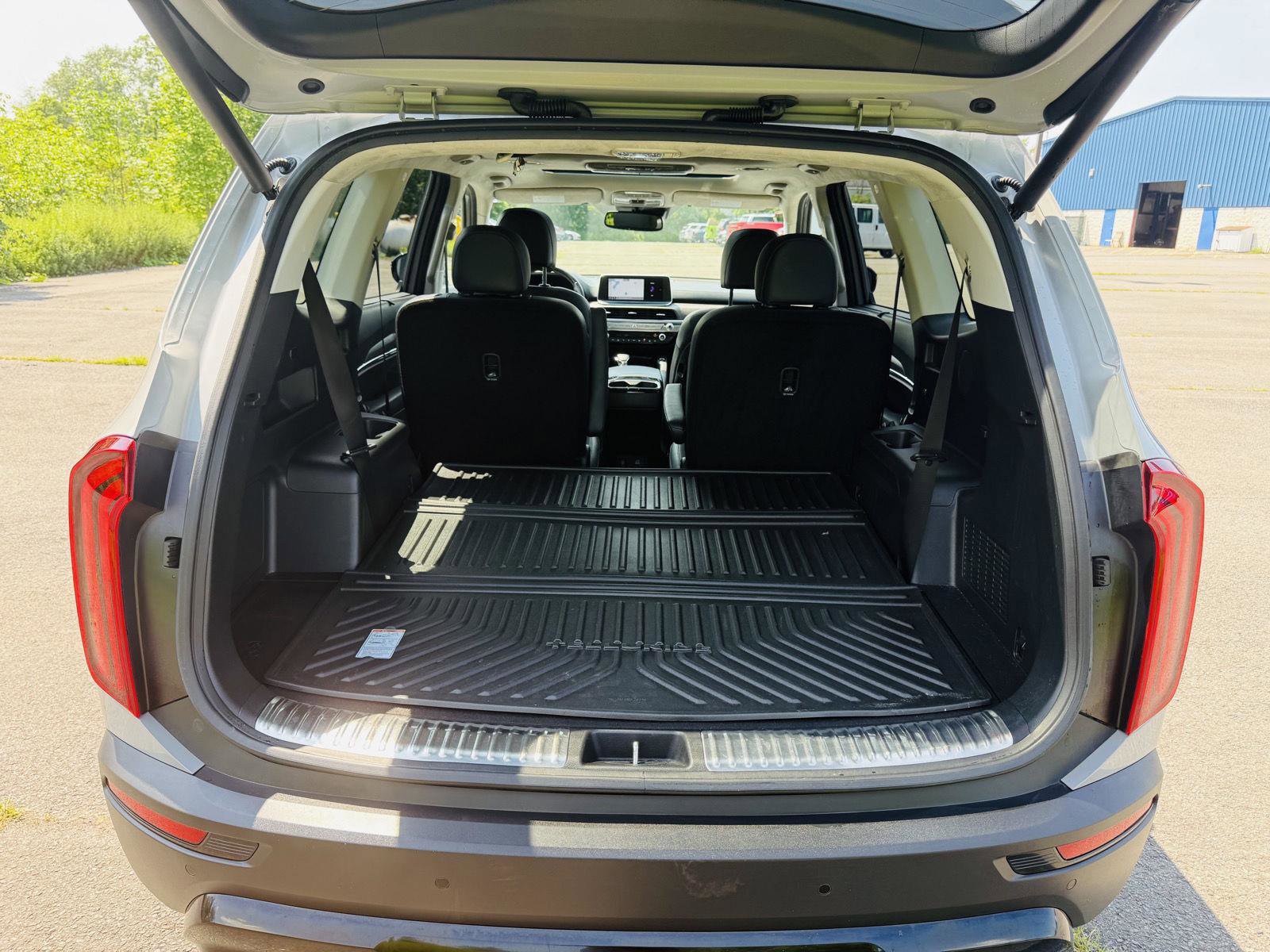 Used 2022 Kia Telluride SX w/ SX Prestige Package image 41