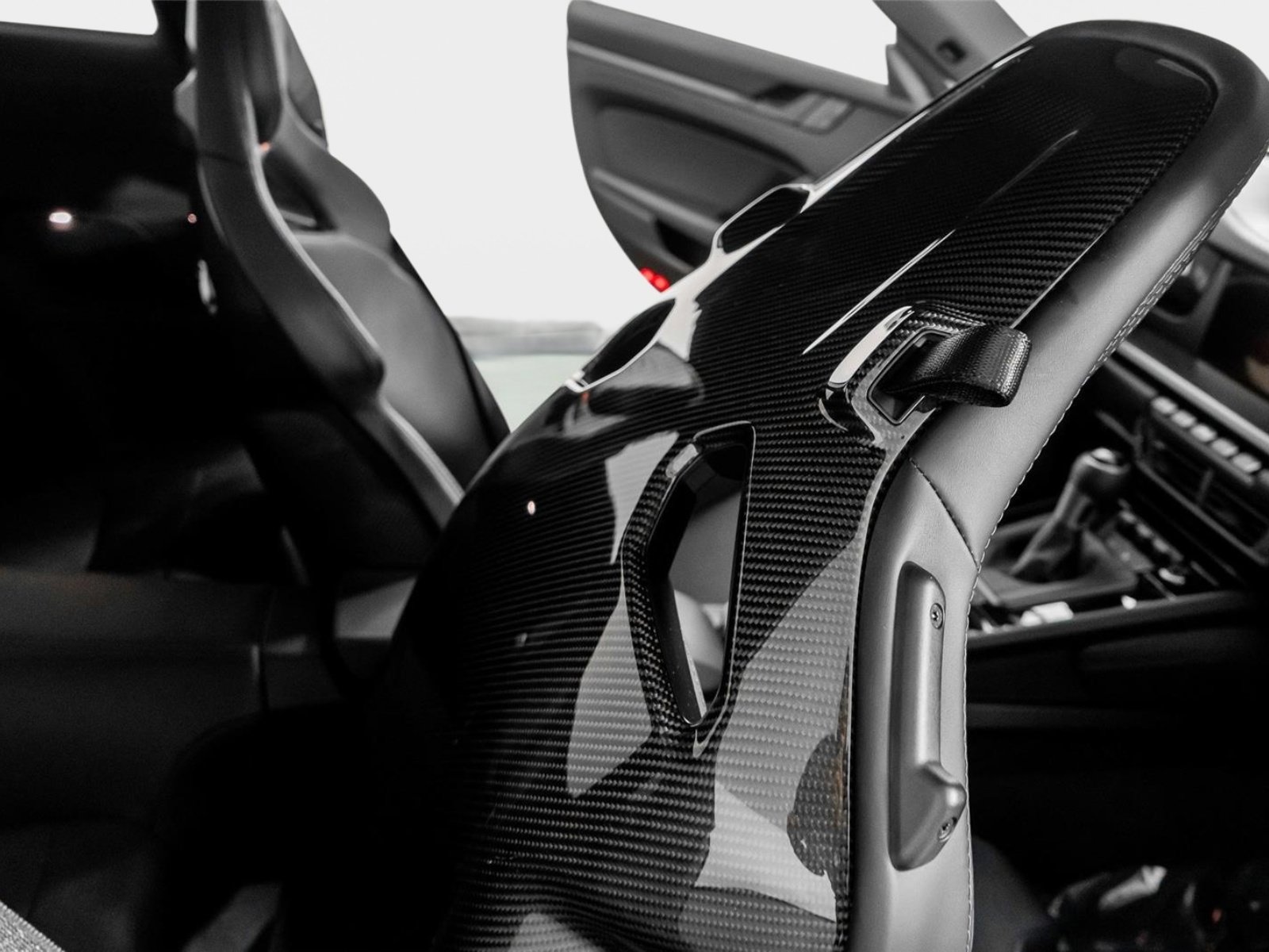 Used 2026 Porsche 911 GT3 w/ Lightweight Package In Black image 33