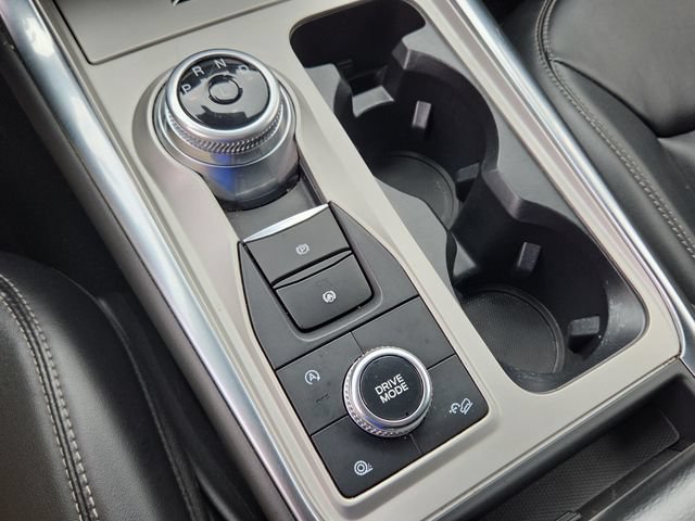 Used 2021 Ford Explorer XLT w/ Equipment Group 202A AWD/4WD image 21