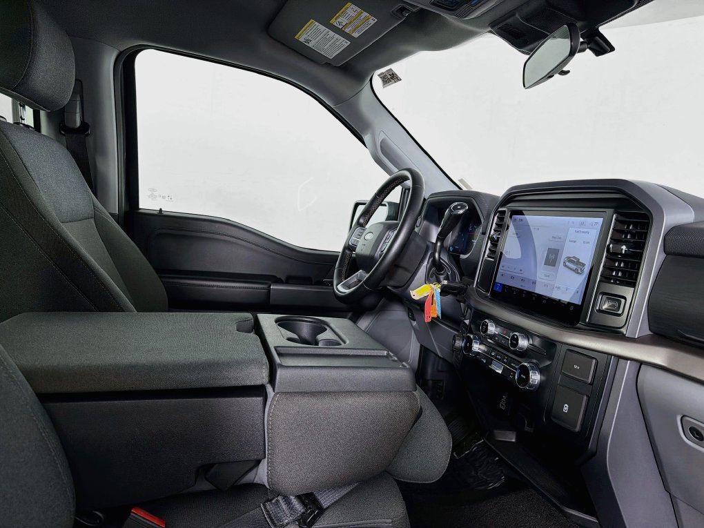 Used 2025 Ford F150 XLT w/ Equipment Group 301A Standard AWD/4WD image 35