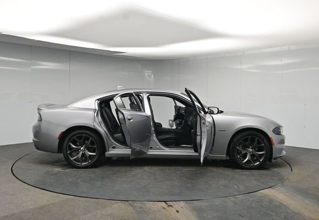 Used 2018 Dodge Charger R/T w/ Plus Group image 47