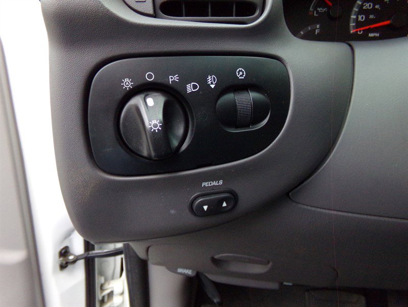 Used 2001 Ford F150 Lariat image 64