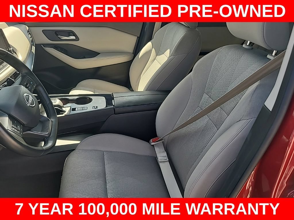 Used 2025 Nissan Rogue SV FWD image 11
