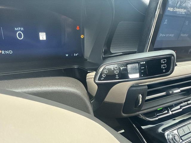 Used 2024 Lincoln Corsair AWD image 36