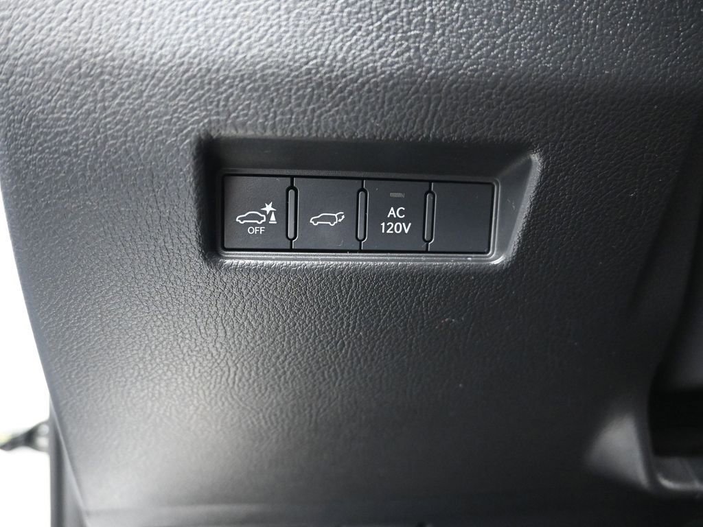 Used 2024 Lexus GX 550 w/ Cold Area Package AWD/4WD image 13