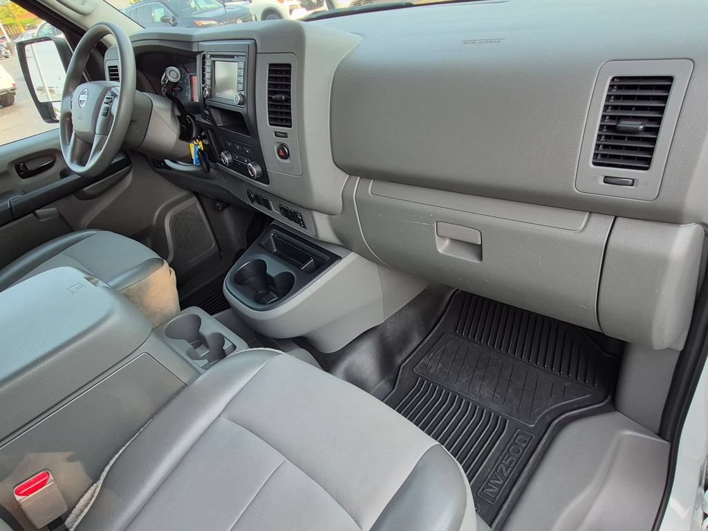 Used 2018 Nissan NV 2500 SL w/ Navigation Package RWD image 25