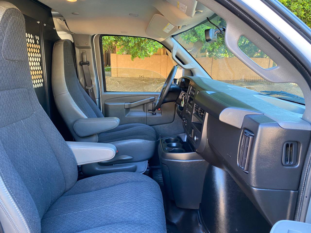 Used 2025 GMC Savana 2500 w/ Driver Convenience Package RWD image 29