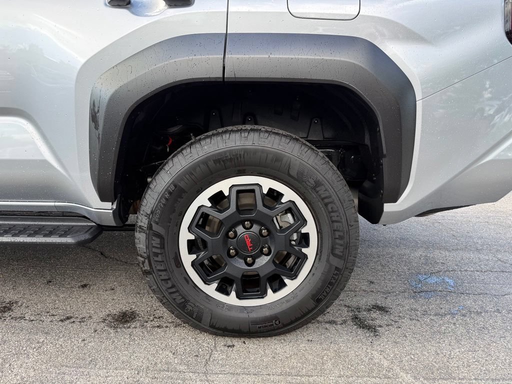 Used 2025 Toyota 4Runner TRD Off-Road Premium AWD/4WD image 29