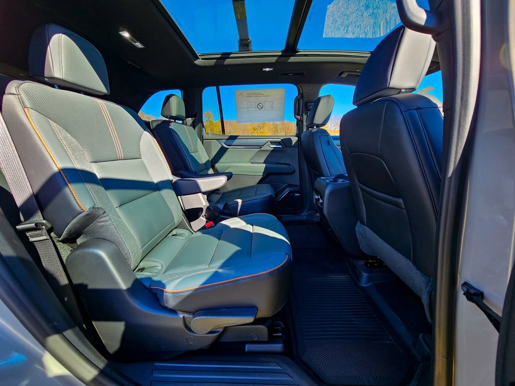 New 2026 GMC Acadia AT4 w/ Luxury Package image 41