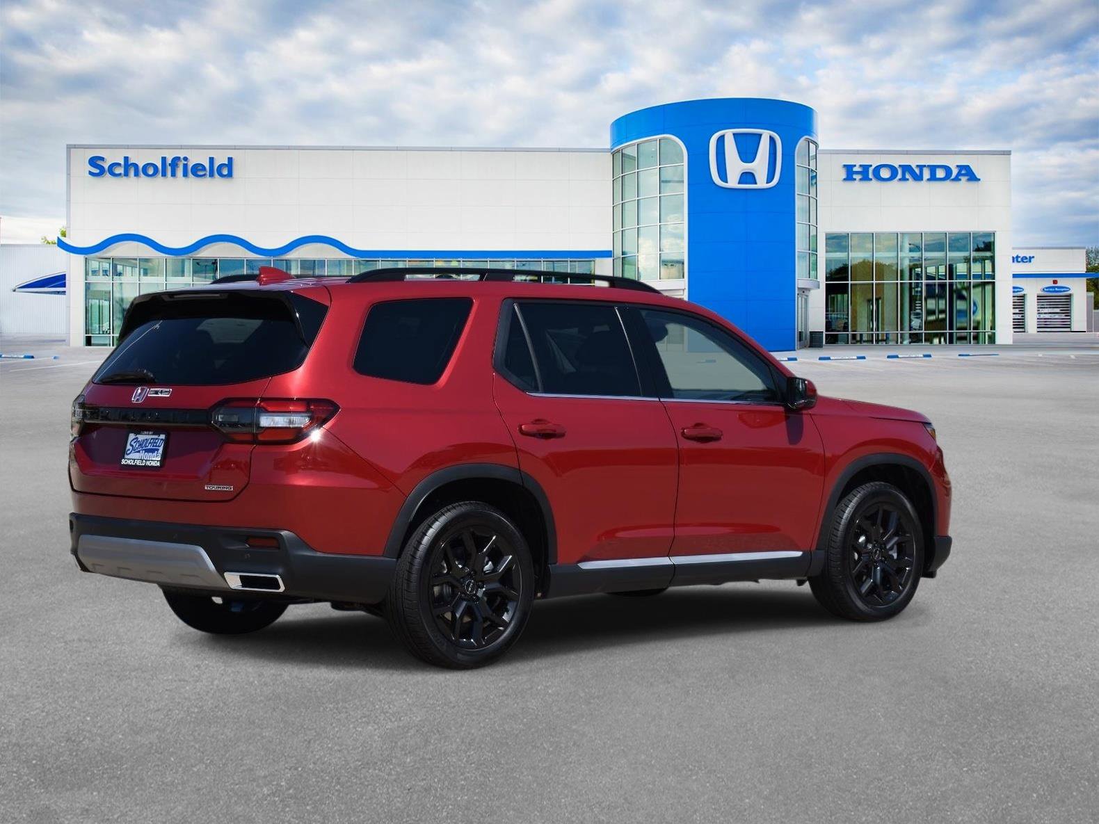 New 2025 Honda Pilot Touring image 3