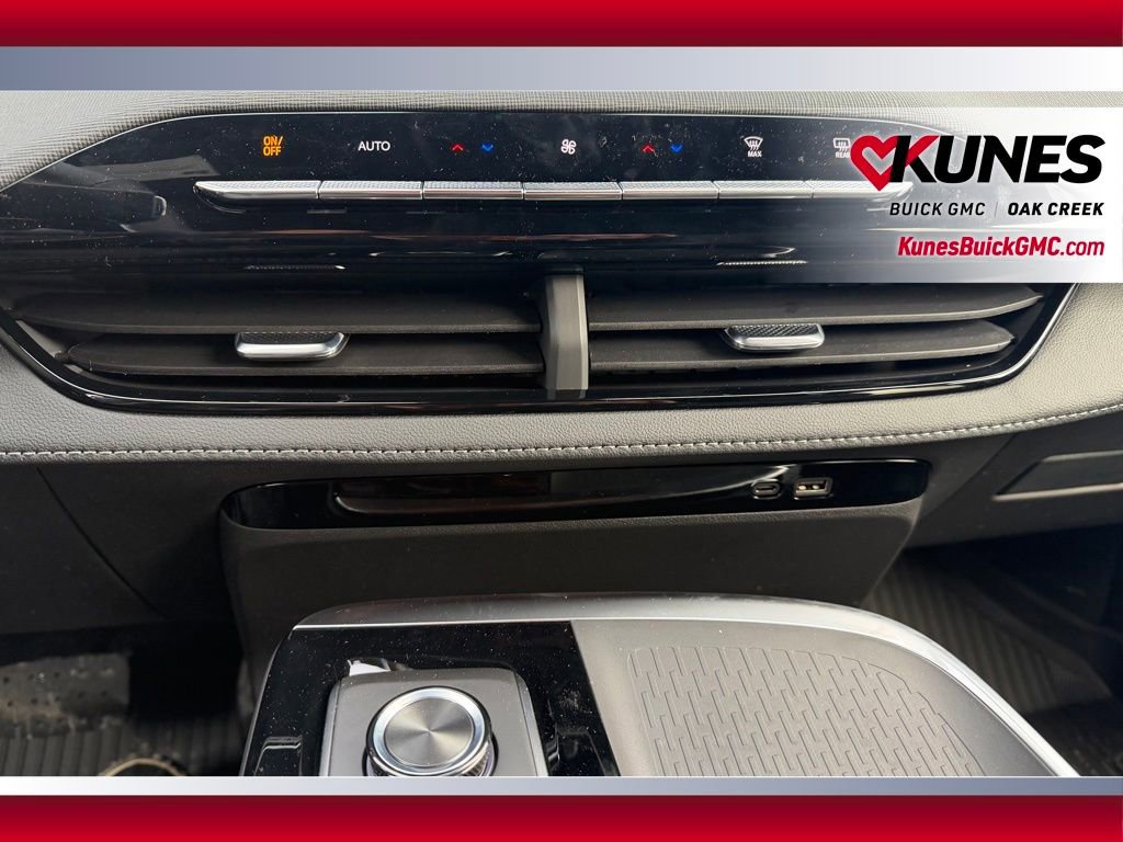 New 2026 Buick Enclave Sport Touring w/ Power Package image 20