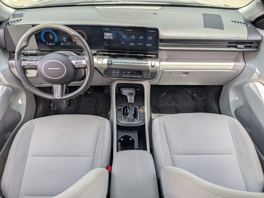 Used 2025 Hyundai Kona SEL FWD image 25