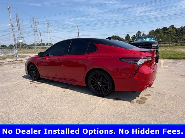Used 2022 Toyota Camry XSE FWD image 3