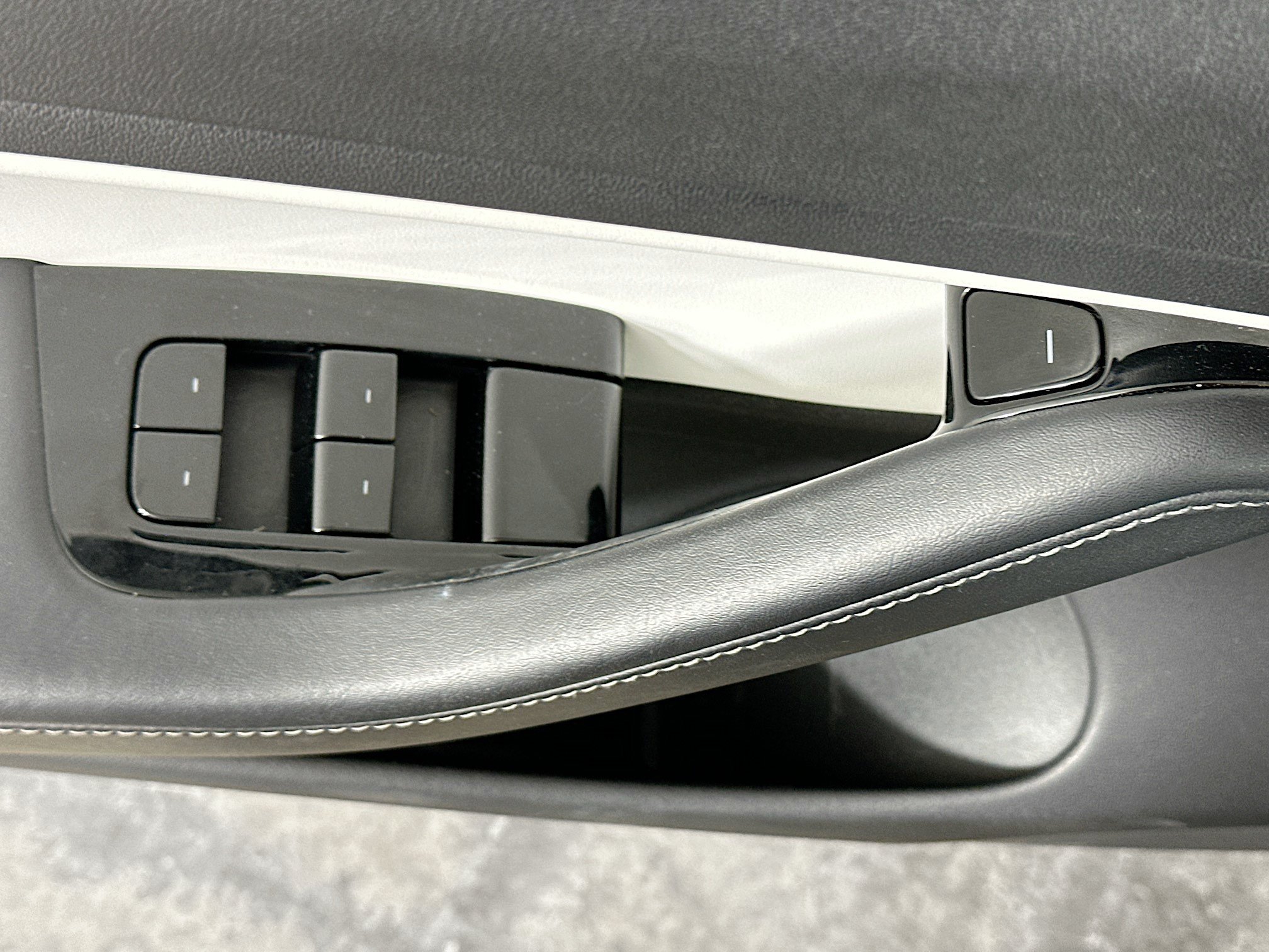 Used 2018 Tesla Model 3 Long Range AWD/4WD image 15