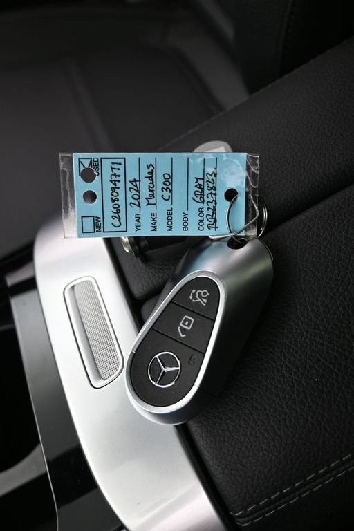 Used 2024 Mercedes-Benz C 300 Sedan image 27