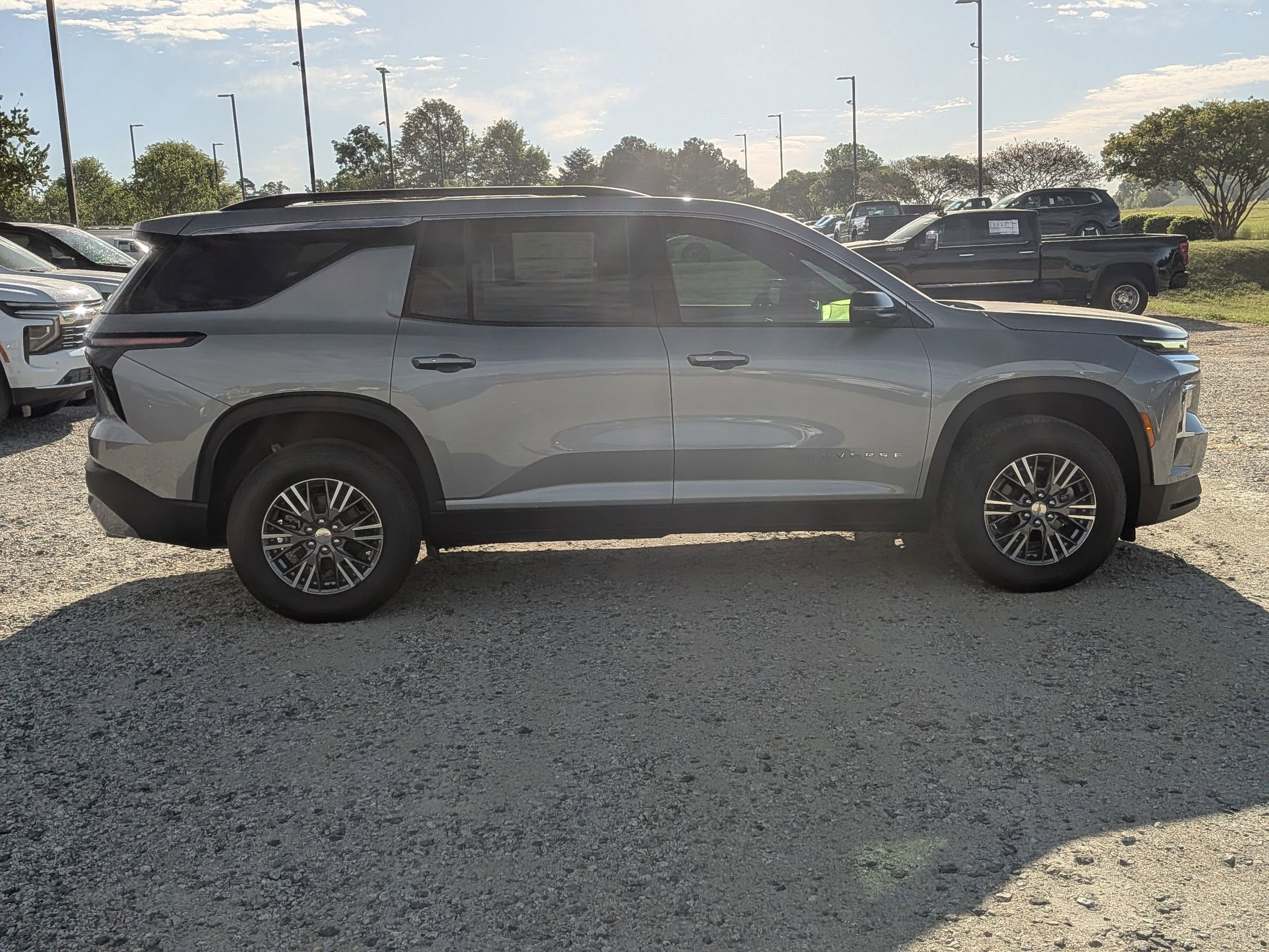 New 2026 Chevrolet Traverse LT w/ Driver Confidence Package FWD image 9