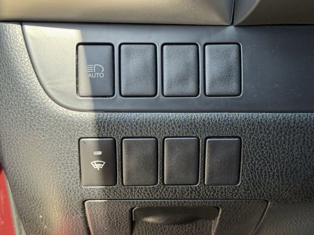 Used 2019 Toyota Highlander LE FWD image 21