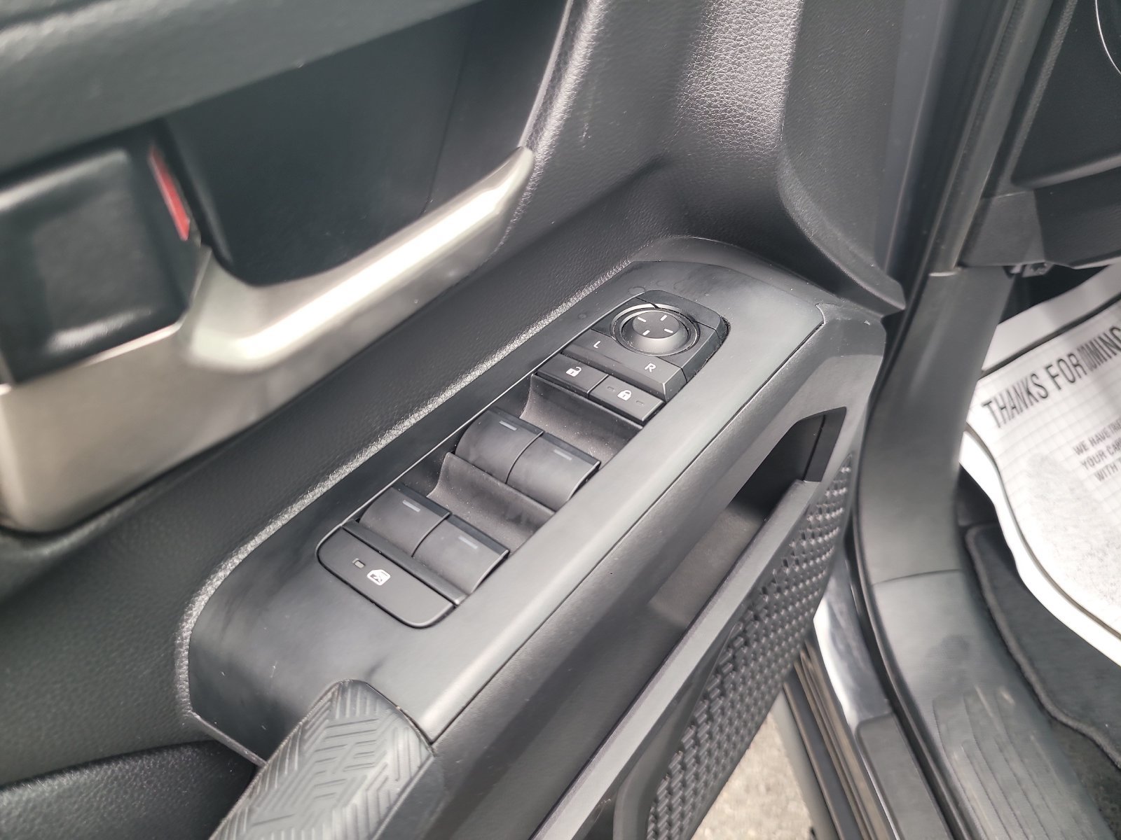 Used 2025 Toyota Tacoma TRD Sport AWD/4WD image 11