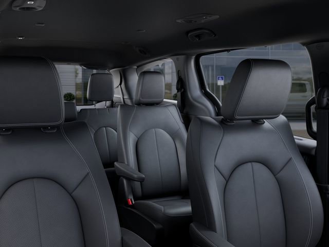 New 2026 Chrysler Pacifica Select FWD image 25