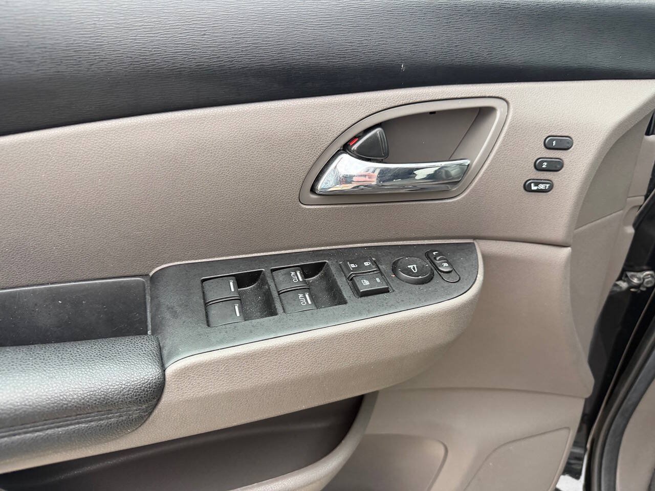 Used 2014 Honda Odyssey Touring image 11