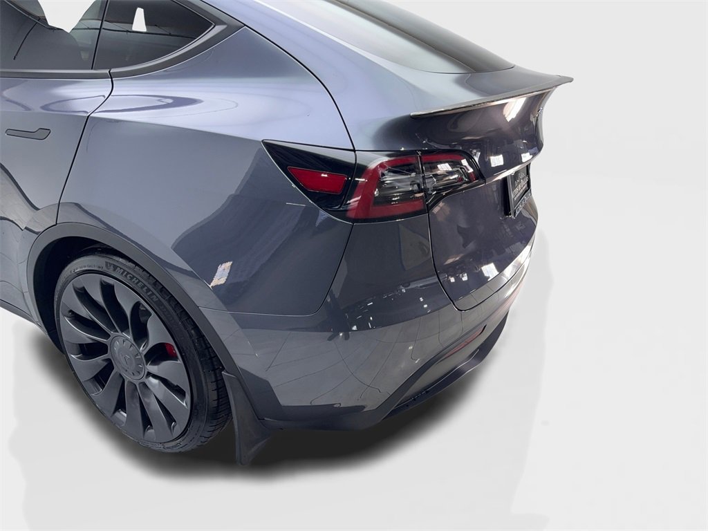 Used 2023 Tesla Model Y Performance image 17