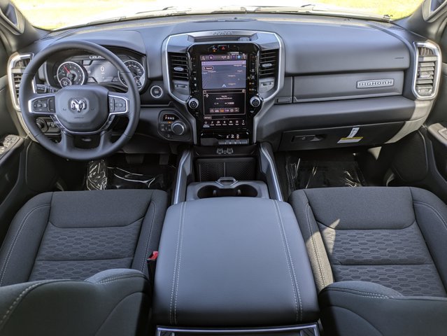 New 2026 RAM 1500 4x4 Crew Cab image 15