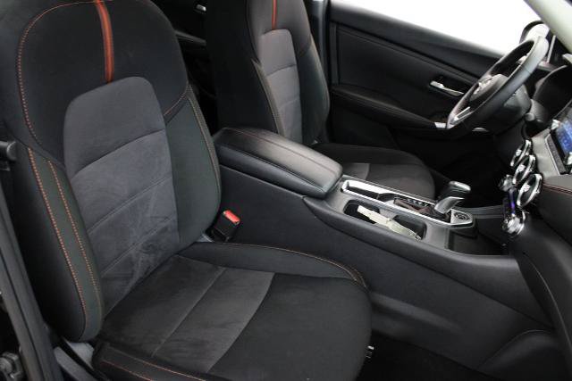 Certified 2025 Nissan Sentra SR FWD image 22