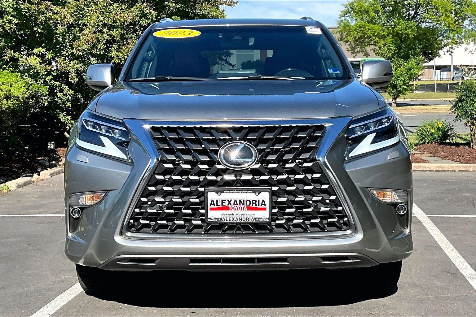 Used 2023 Lexus GX 460 Premium w/ Premium Package AWD/4WD image 3