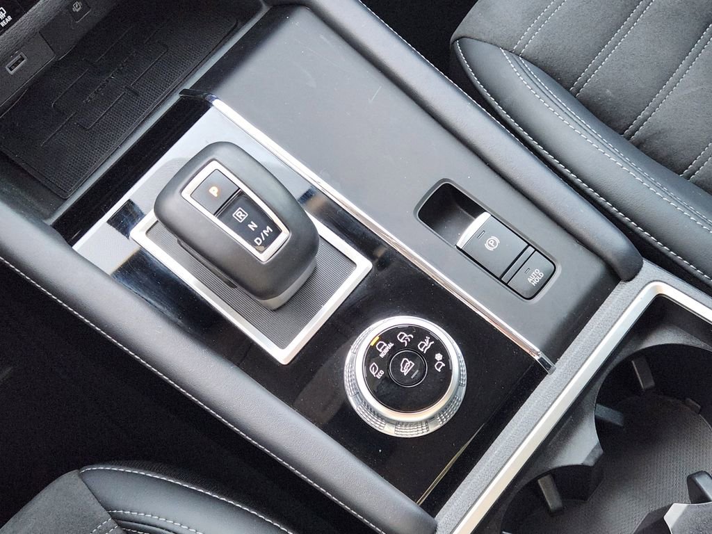 Used 2024 Mitsubishi Outlander FWD image 20