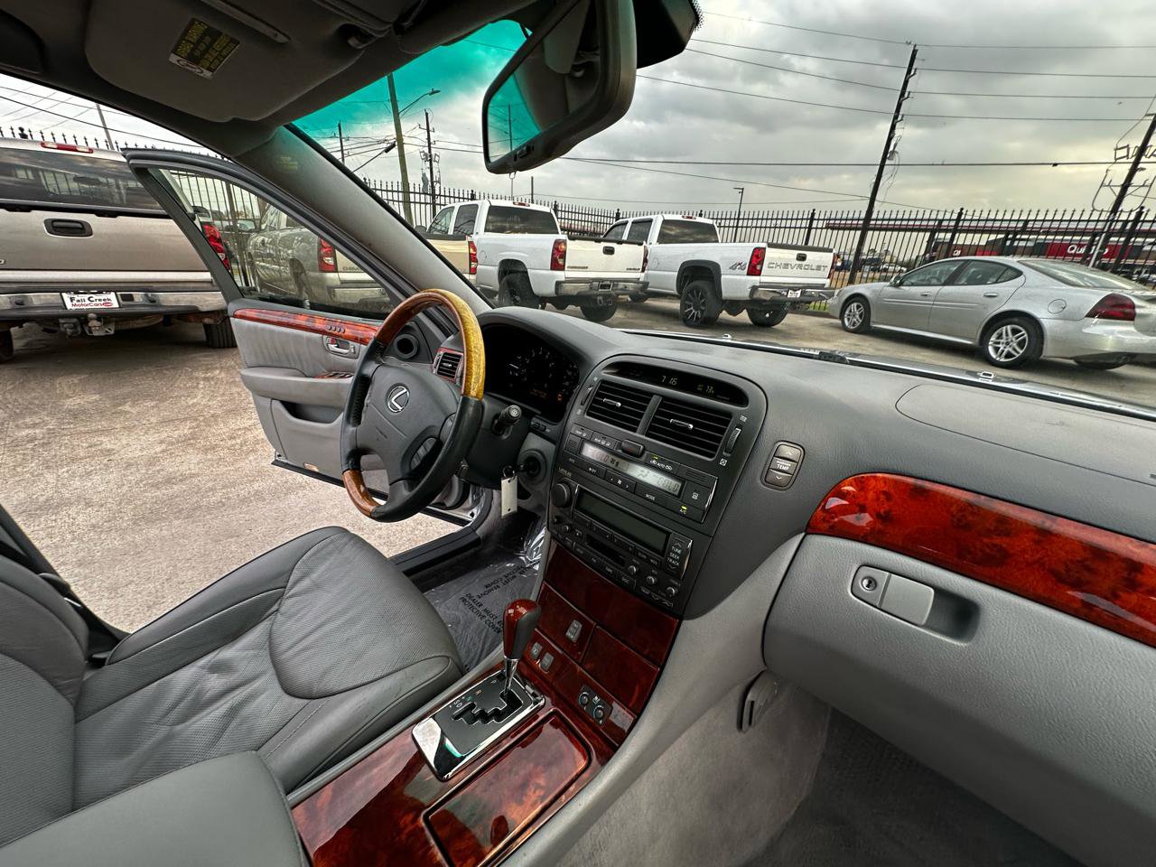 Used 2004 Lexus LS 430 RWD image 56