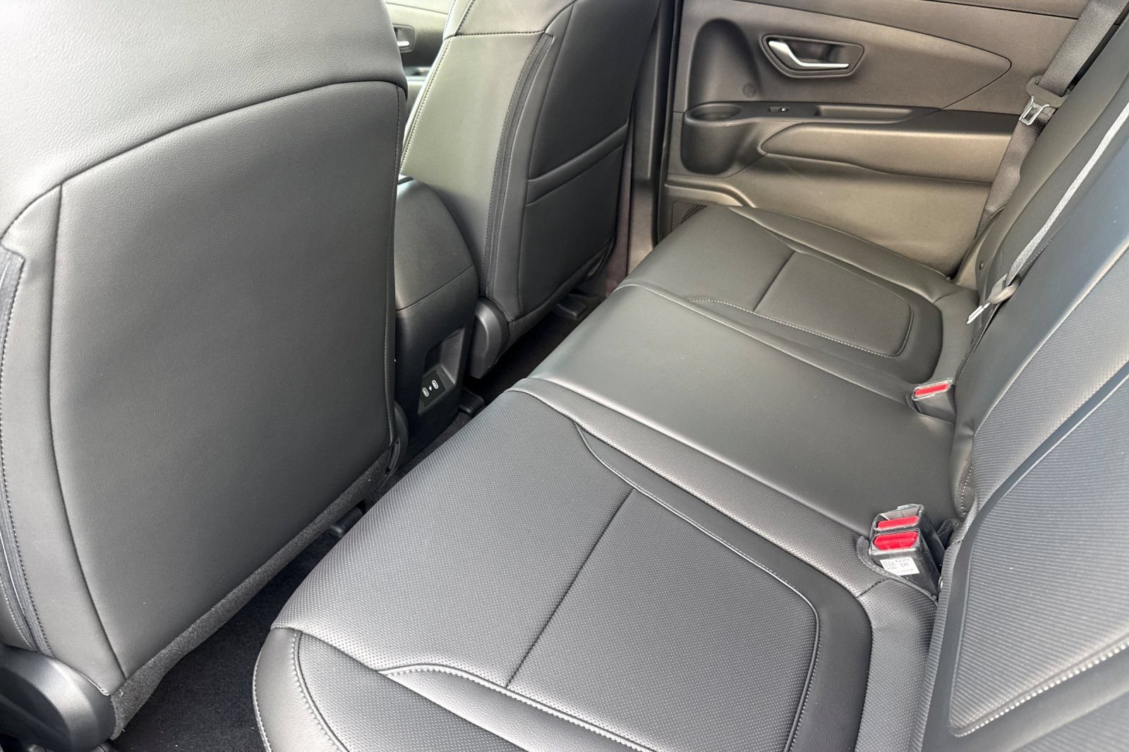 New 2026 Hyundai Santa Cruz SEL FWD image 13