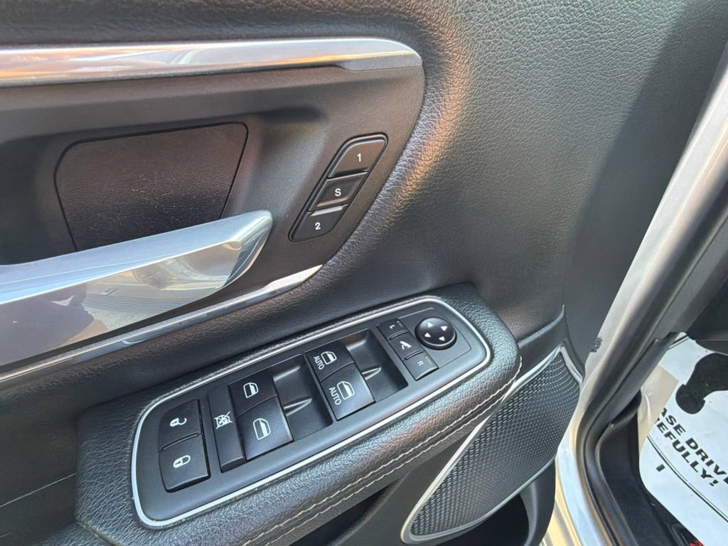 Used 2020 RAM 1500 Laramie w/ Sport Appearance Package AWD/4WD image 15