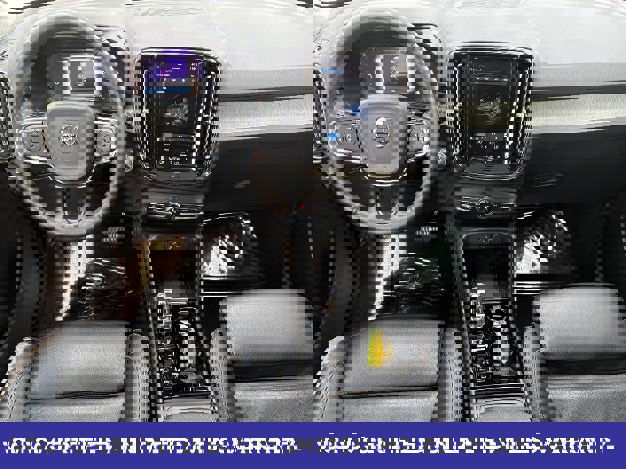 Certified 2023 Volvo XC40 B4 Plus image 12