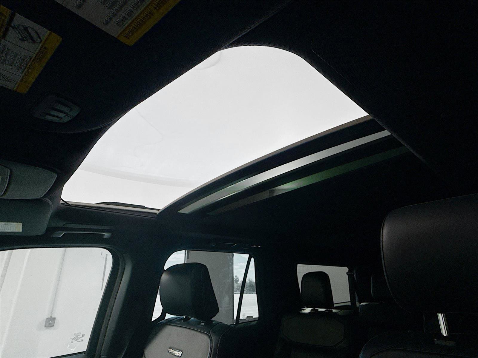 Used 2025 Ford Expedition Max Platinum w/ Stealth Performance Package image 17