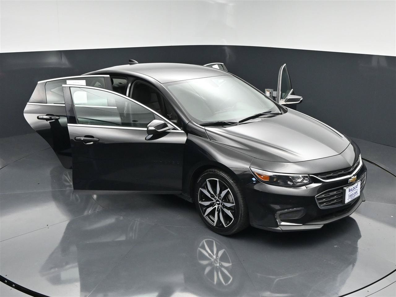 Used 2018 Chevrolet Malibu LT FWD image 35