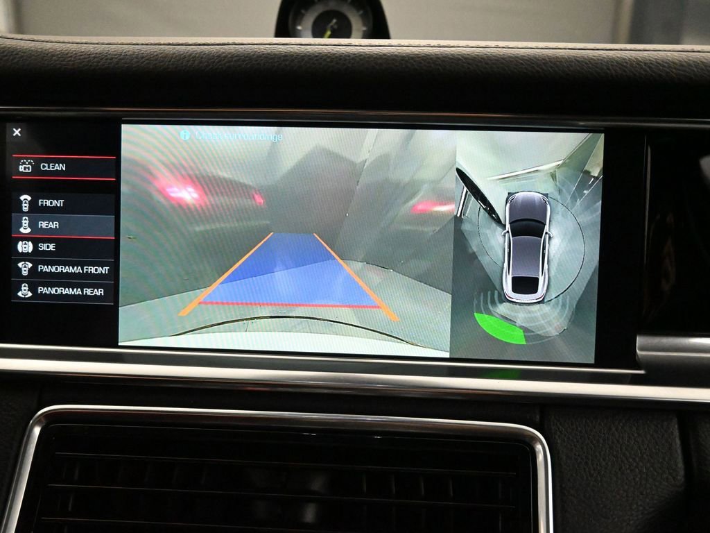 Used 2020 Porsche Panamera 4 image 48