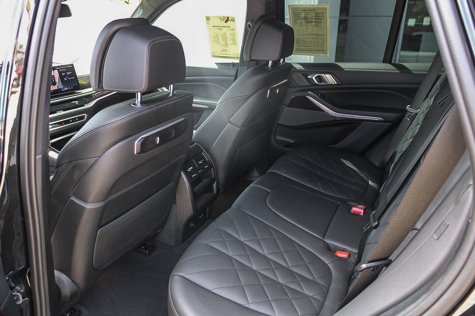 Used 2024 BMW X5 xDrive40i w/ M Sport Package AWD/4WD image 20