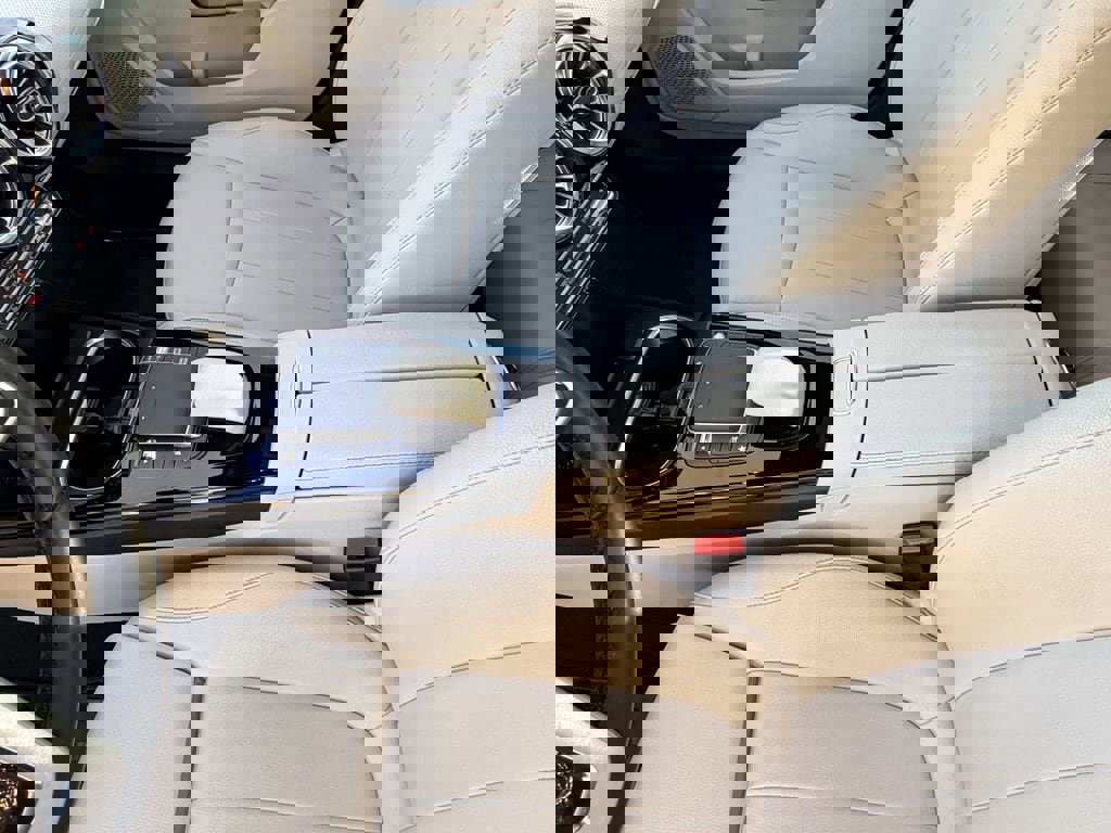 Used 2022 Mercedes-Benz A 220 image 20