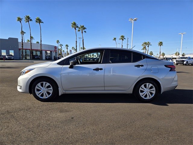 Used 2025 Nissan Versa S w/ Trunk Package image 6