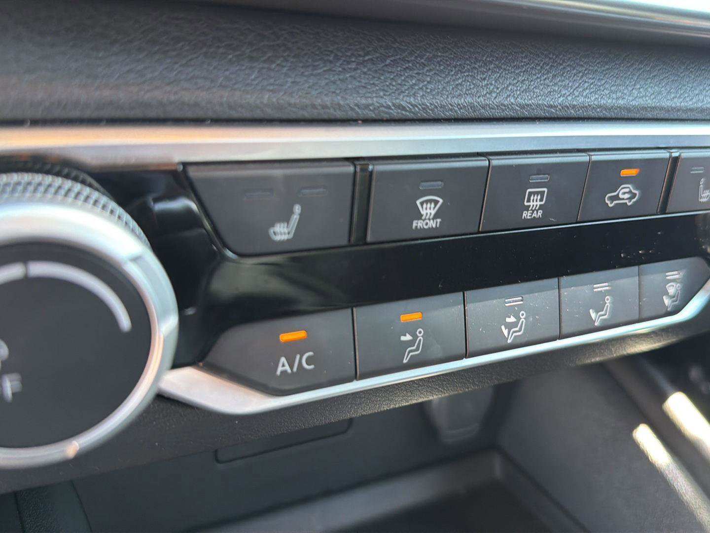 Used 2021 Nissan Altima 2.5 SR w/ SR Premium Package image 27