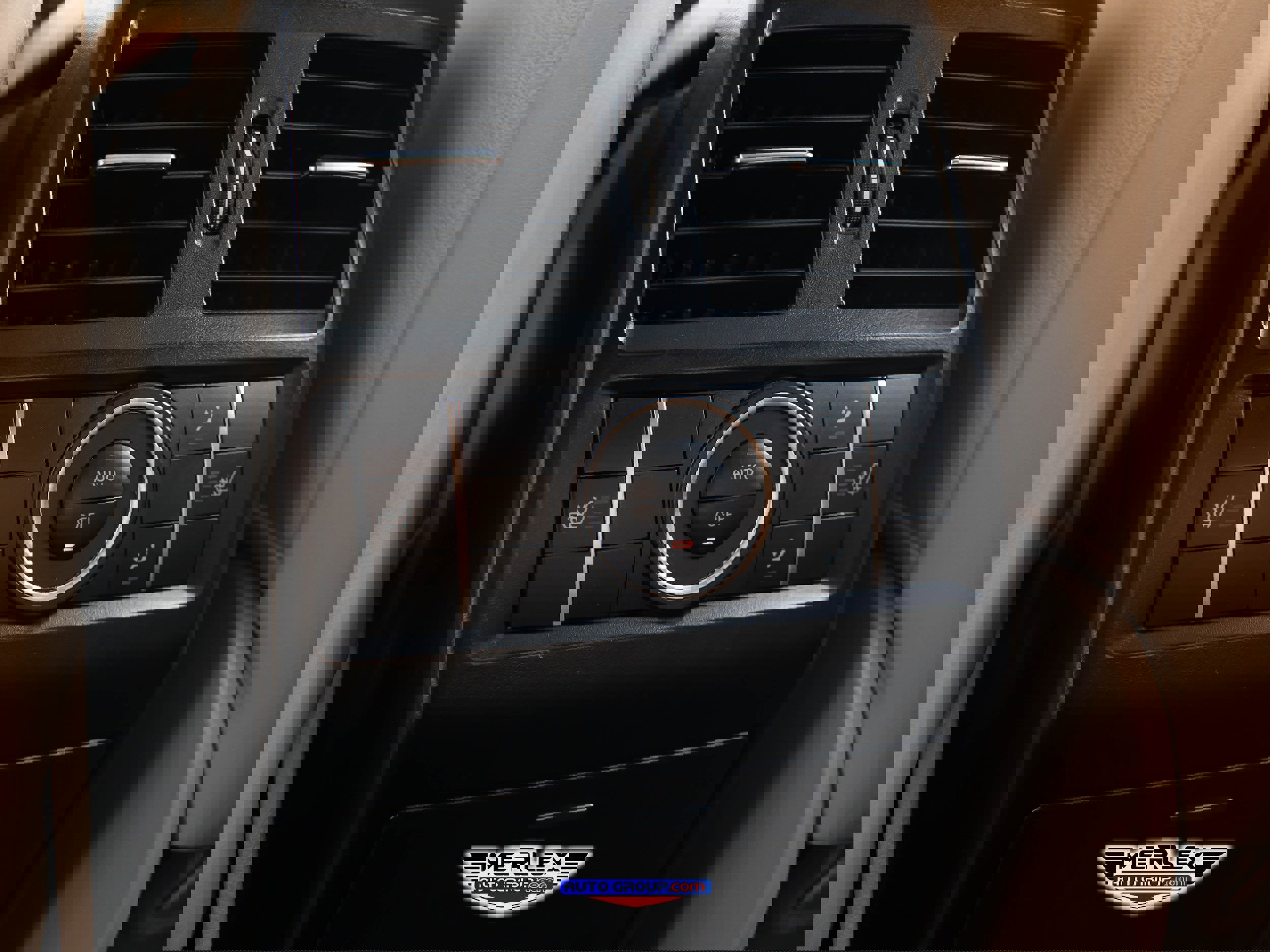 Used 2018 Mercedes-Benz GLS 450 4MATIC w/ Premium Package image 24