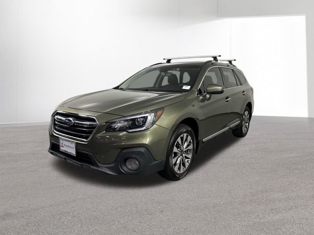Used 2018 Subaru Outback 3.6R Touring AWD/4WD image 2