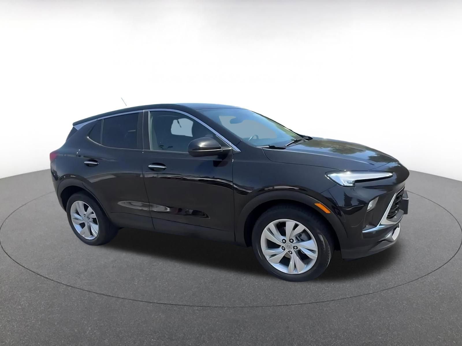 Used 2025 Buick Encore GX Preferred FWD image 2