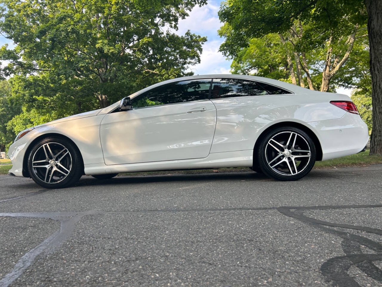 Used 2017 Mercedes-Benz E 400 4MATIC Coupe image 30