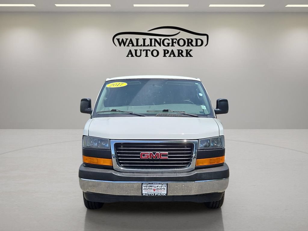 Used 2017 GMC Savana 2500 RWD image 2