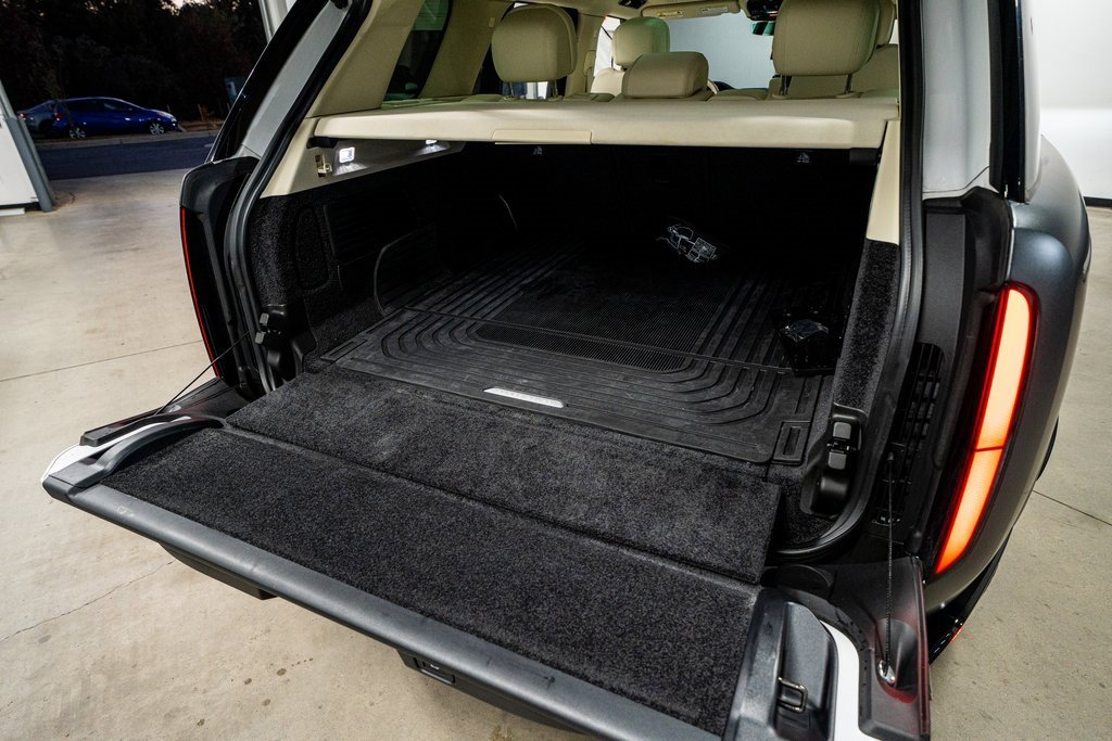 Used 2024 Land Rover Range Rover SE image 58