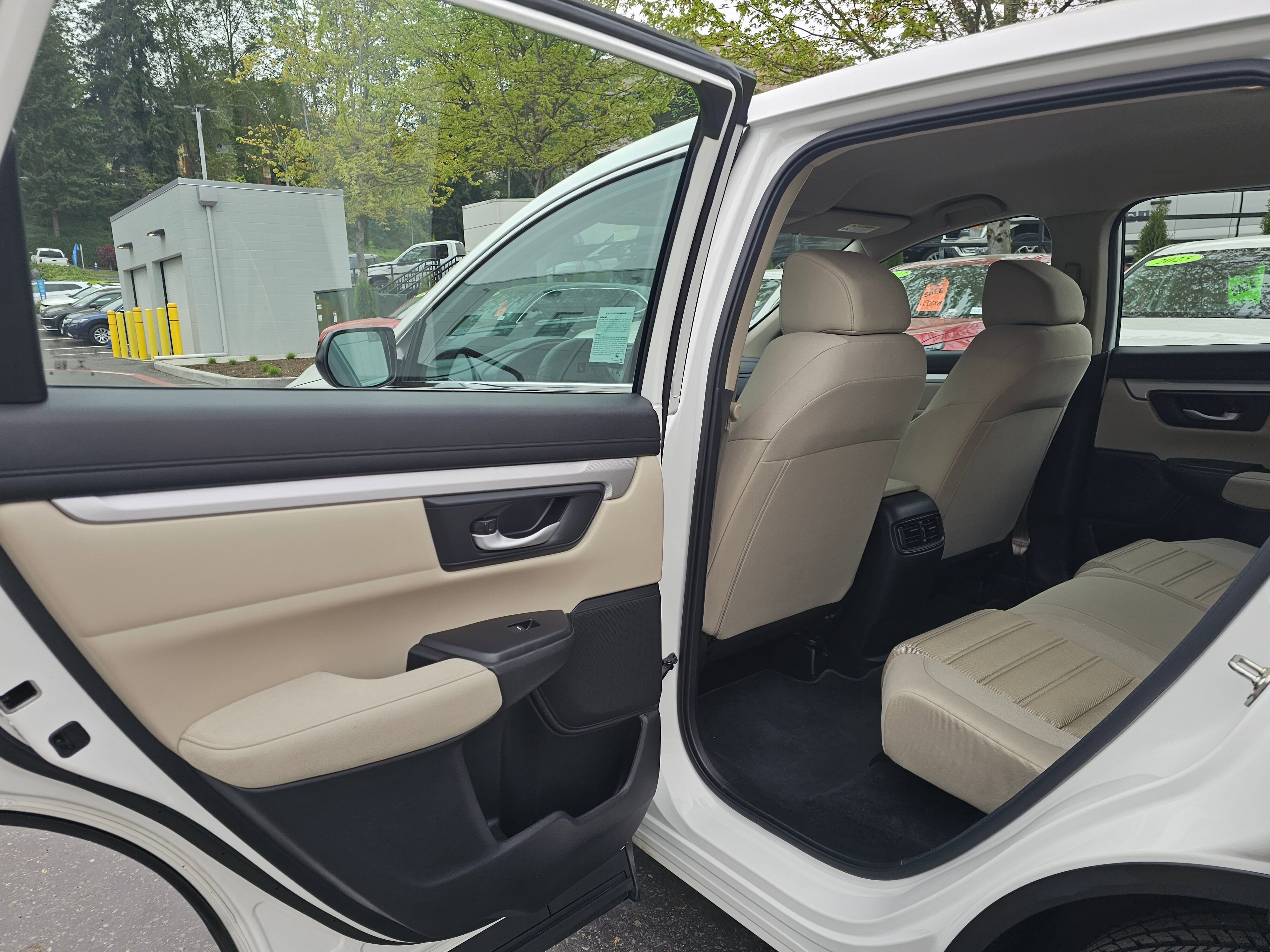 Used 2017 Honda CR-V LX image 16