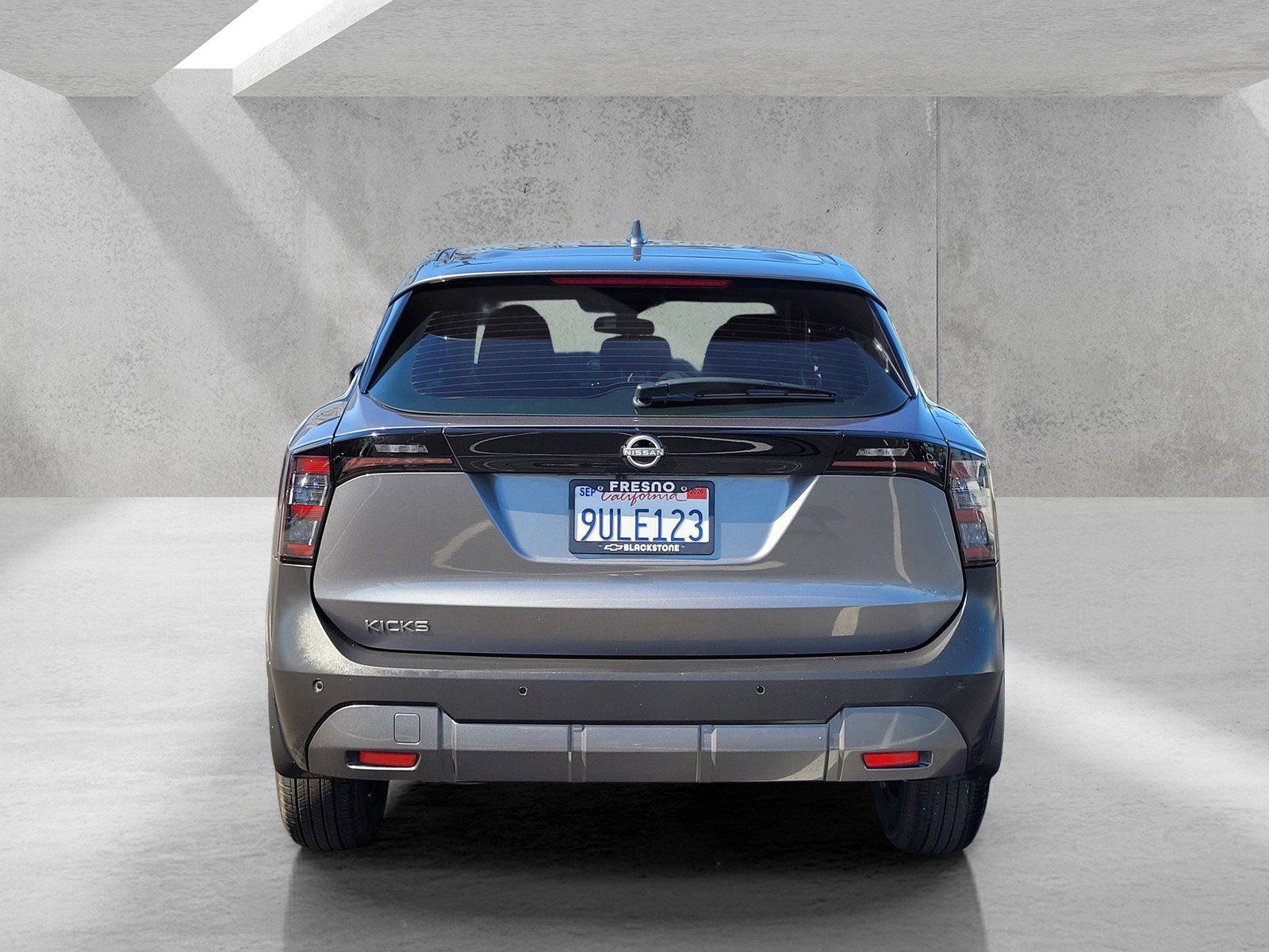 Used 2025 Nissan Kicks S image 5