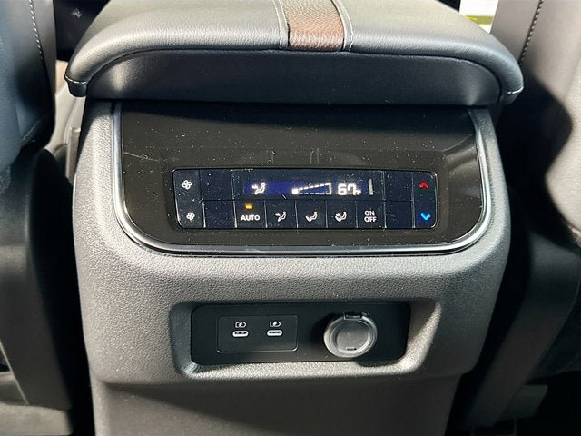 New 2026 Nissan Armada SL w/ Captain's Chari Seat Package AWD/4WD image 22