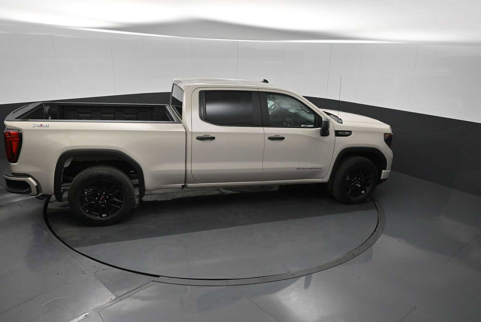 New 2026 GMC Sierra 1500 Pro image 17
